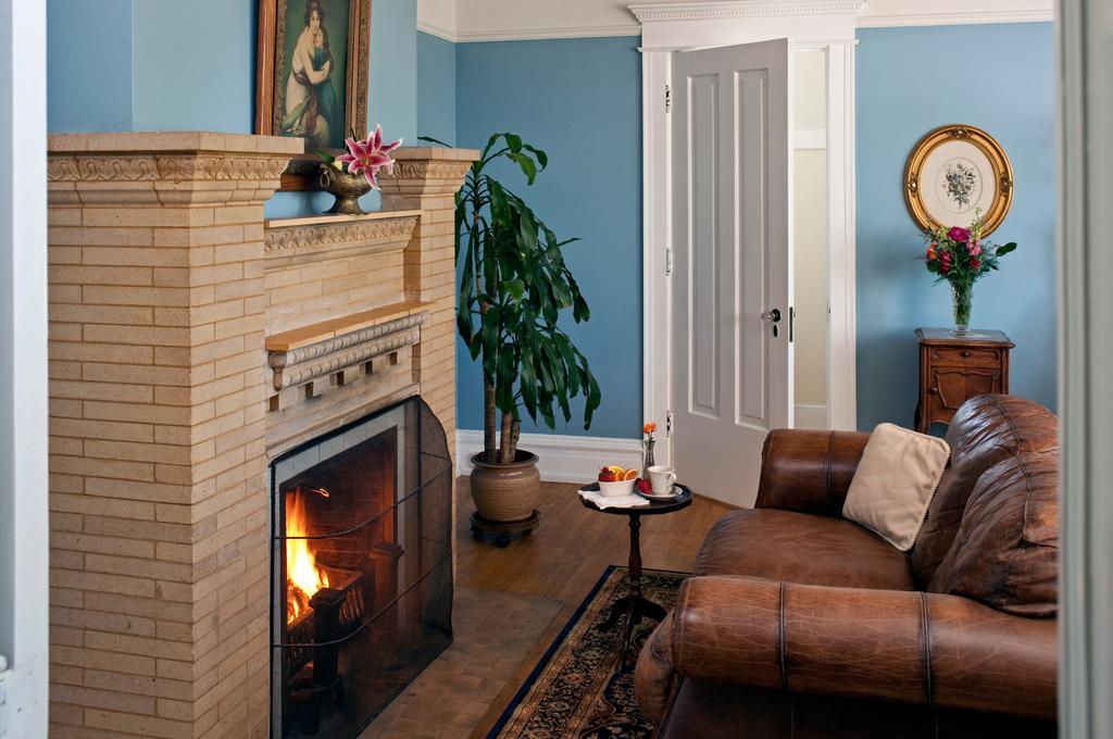 Old Rittenhouse Inn Бейфийлд Стая снимка