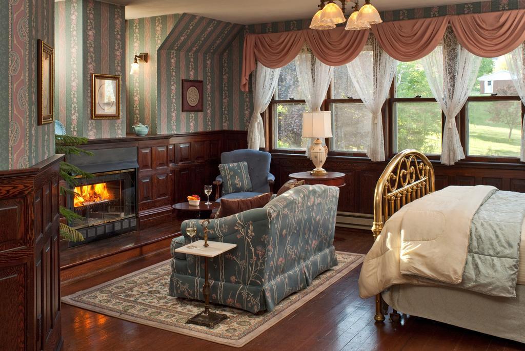 Old Rittenhouse Inn Бейфийлд Стая снимка