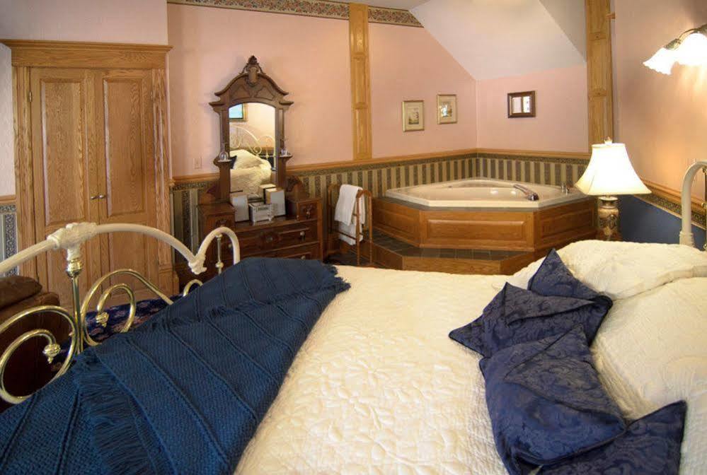 Old Rittenhouse Inn Бейфийлд Екстериор снимка