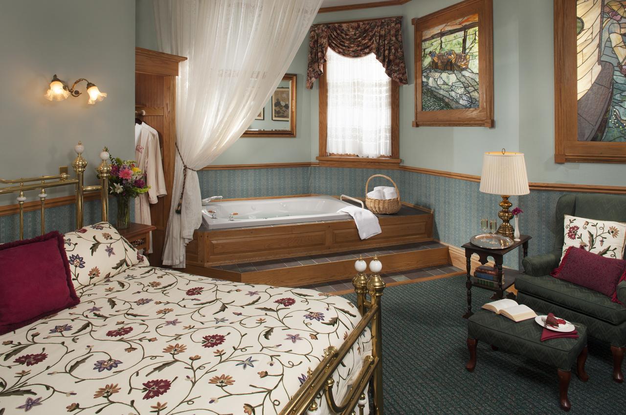 Old Rittenhouse Inn Бейфийлд Екстериор снимка