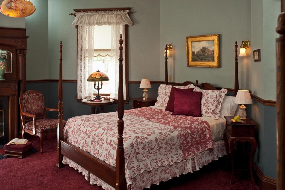 Old Rittenhouse Inn Бейфийлд Екстериор снимка